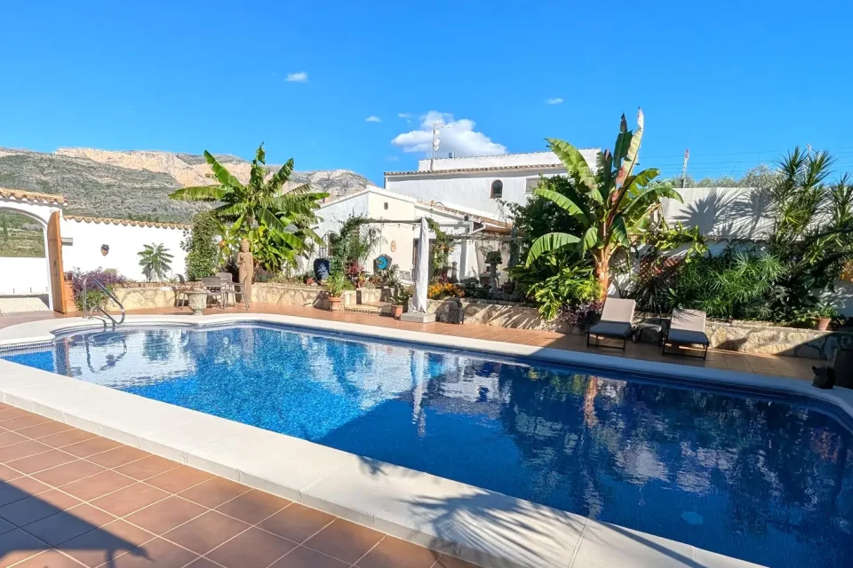 Villa for sale in Jesus Pobre 25-10109
