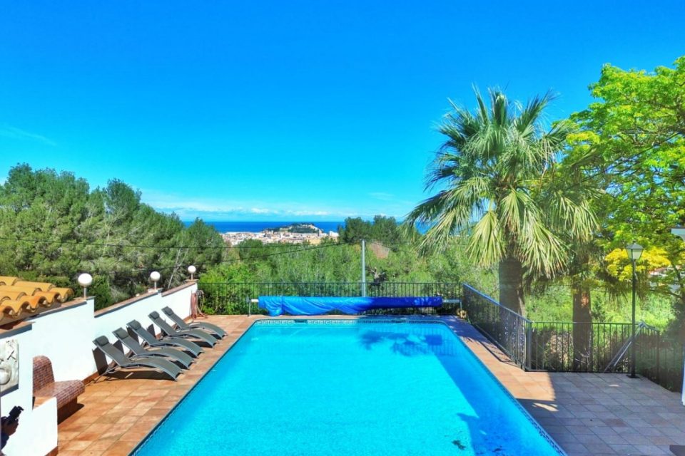 Villa for sale in Denia 25-10133