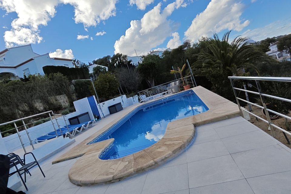 Chalet en venta en Javea 25-10134EX