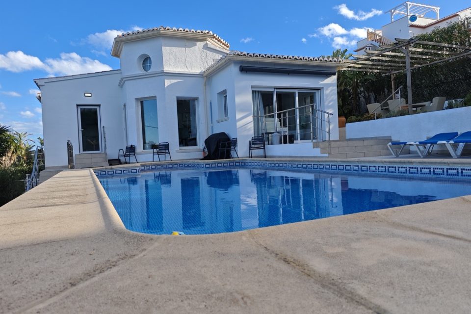Villa for sale in Javea 25-10134EX